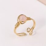 טבעת מתכווננת בגוון זהוב אחד עם חוט לאישה - אבן חן טבעית (קרנליאן/קוורץ ורד/אמטיסט) בעיצוב עין הרע ועין הנמר, תכשיטי חג בוהמיים ללבוש יומיומי, מתנה עבורה, תכשיטים יומיומיים | טבעת בעיצוב פתוח | טבעת אבן חן טבעית