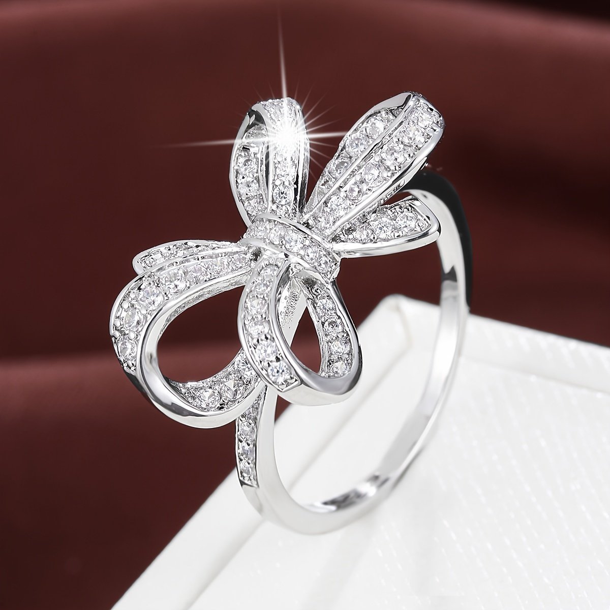 טבעת נחושת אלגנטית לנשים אופנתיות עם עיצוב פפיון – תמונה 2