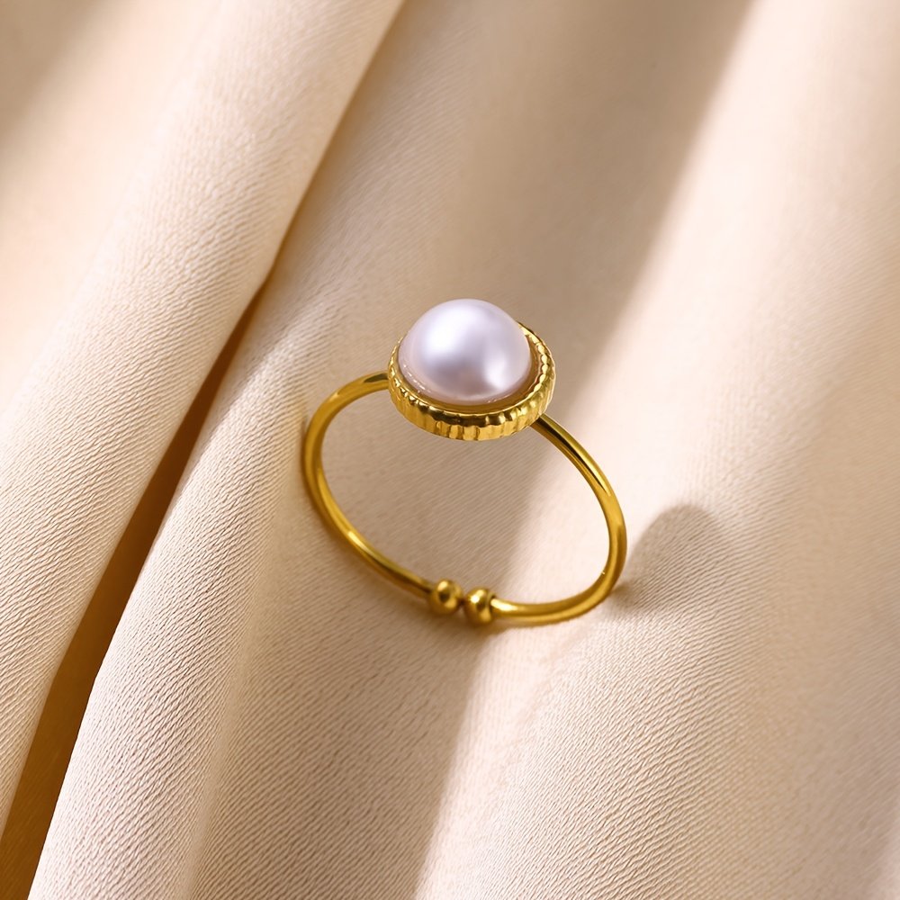 טבעת פתוחה מתכווננת אלגנטית אחת, נירוסטה מצופה זהב 18 קראט עם פנינה מלאכותית, טבעת יוקרתית לנשים לחתונה, מסיבה, מתנת חג ההודיה - תכשיטים לכל עונה