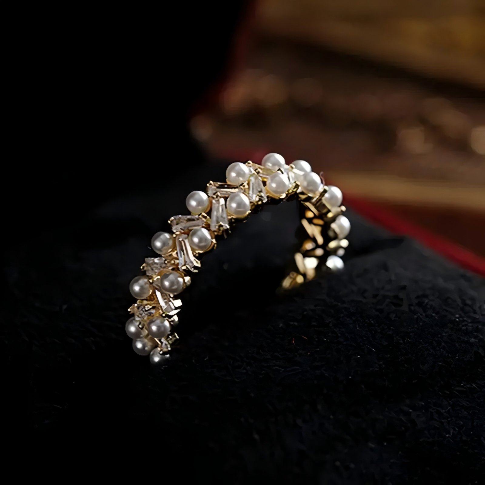 טבעת פתוחה אלגנטית עשויה פנינה מלאכותית עם שיבוץ זירקוניה קובית נוצצת, היפואלרגנית, אביזר אופנתי ועדין ללבוש יומיומי ומסיבה, מתנה אידיאלית לנשים – תמונה 2