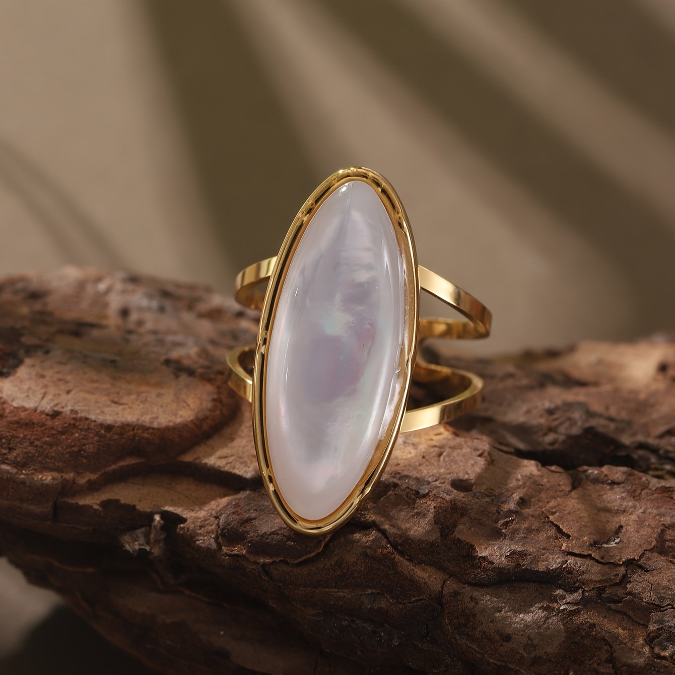 טבעת נירוסטה גיאומטרית שיקית עם שיבוץ שרף - מושלמת ללבוש יומיומי, מסיבות וחופשות - תכשיטי אופנה לנשים – תמונה 9