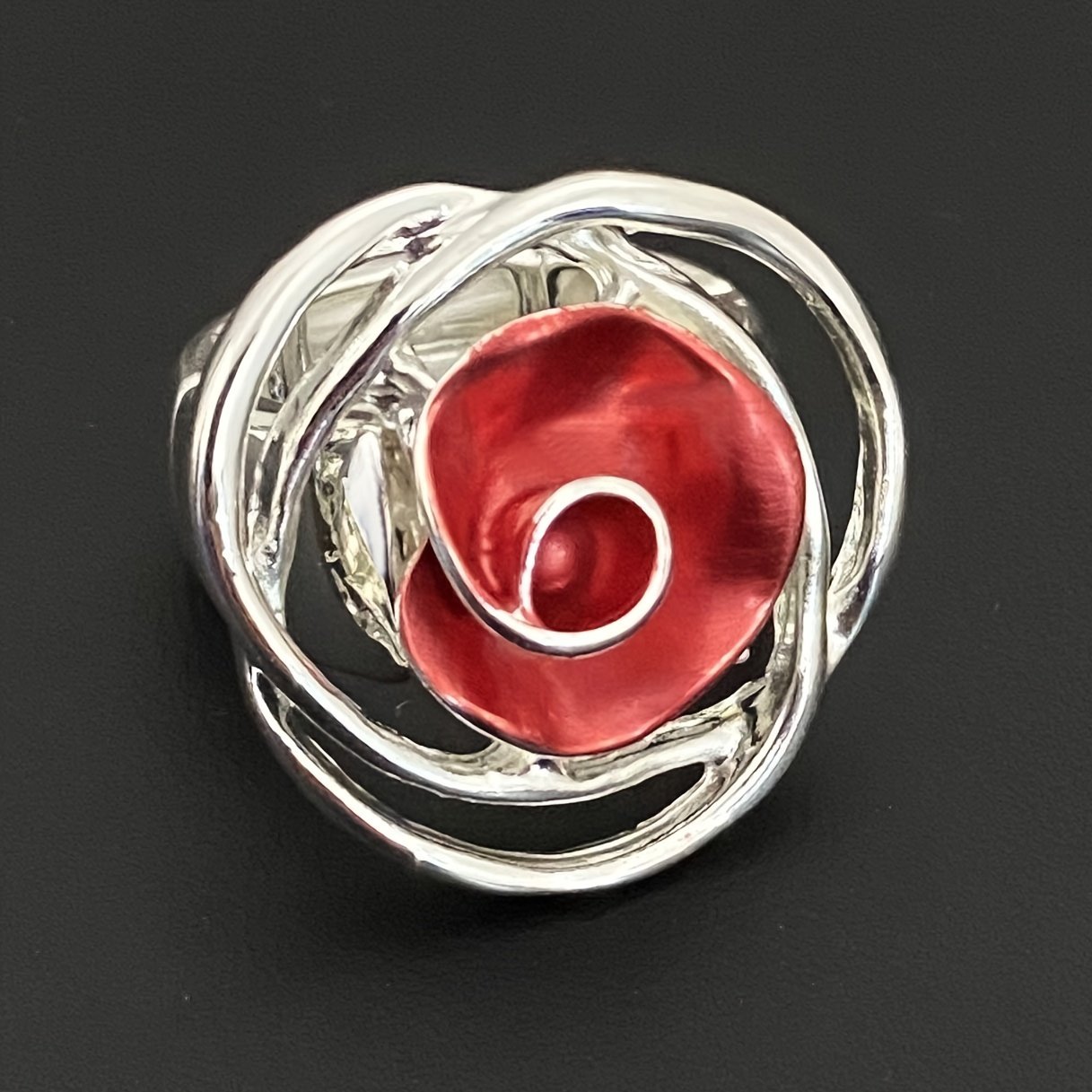 טבעת ורדים יצירתית מסוג חדש, עשויה מסגסוגת איכותית עם גמישות מתכווננת, כמתנה ליום האהבה, עם תחושה יוקרתית. - Image 13