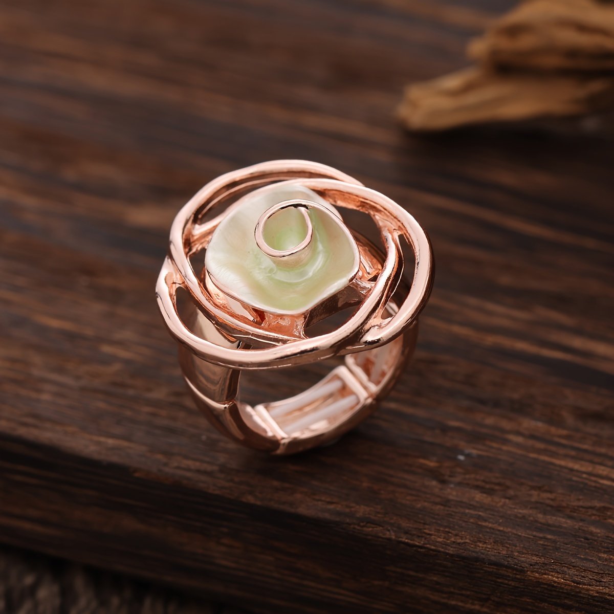 טבעת ורדים יצירתית מסוג חדש, עשויה מסגסוגת איכותית עם גמישות מתכווננת, כמתנה ליום האהבה, עם תחושה יוקרתית. - Image 4