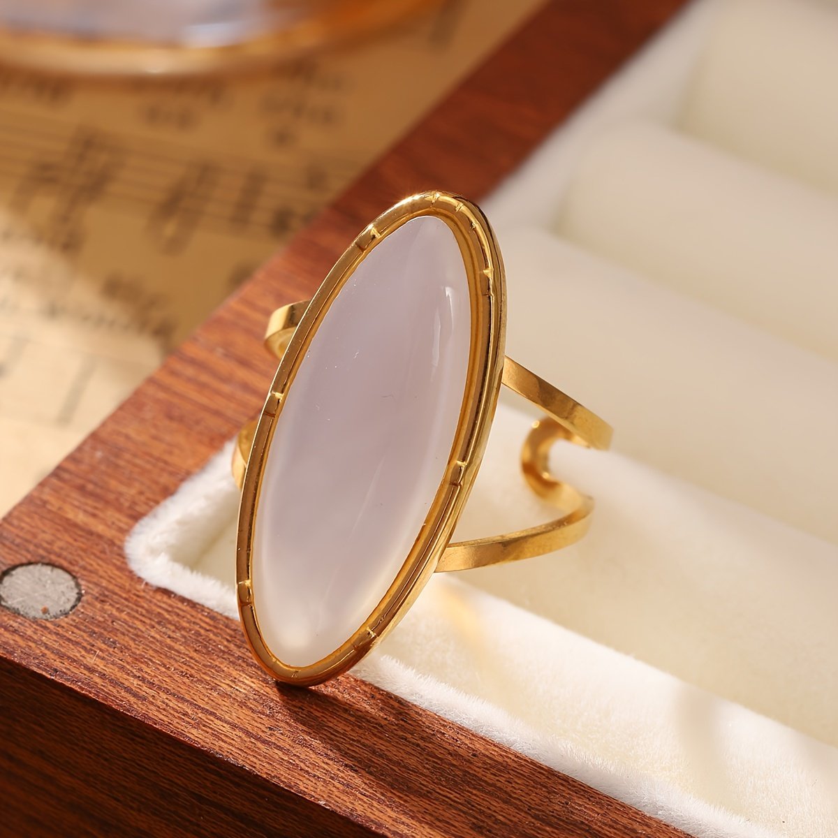 טבעת חלולה עגולה עם סט כוונון פתיחה אבן טבעית נירוסטה זהב פשוט בסגנון ארמון מתנה תכשיטי אירועים טבעת יוקרה בהירה – תמונה 5