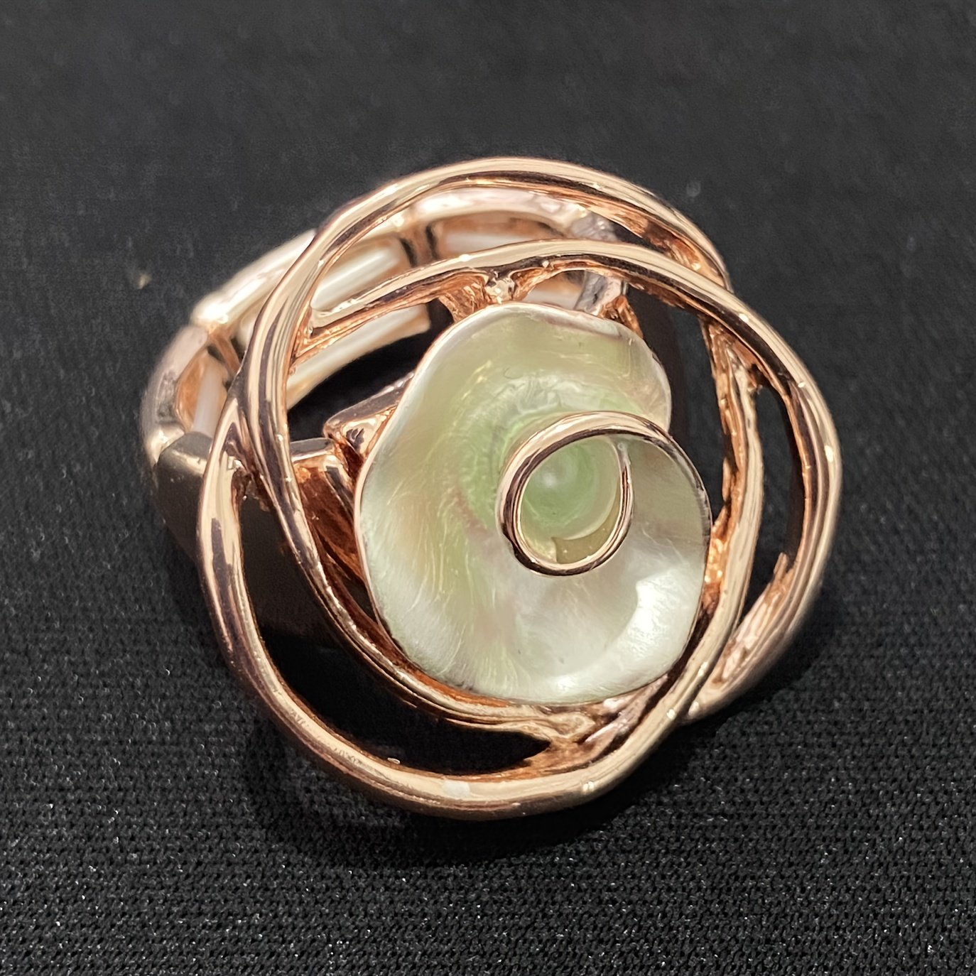 טבעת ורדים יצירתית מסוג חדש, עשויה מסגסוגת איכותית עם גמישות מתכווננת, כמתנה ליום האהבה, עם תחושה יוקרתית. - Image 11