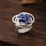 A new type of creative rose ring, made of high-quality alloy with adjustable elasticity, as a Valentine's Day gift, with a luxurious feel.