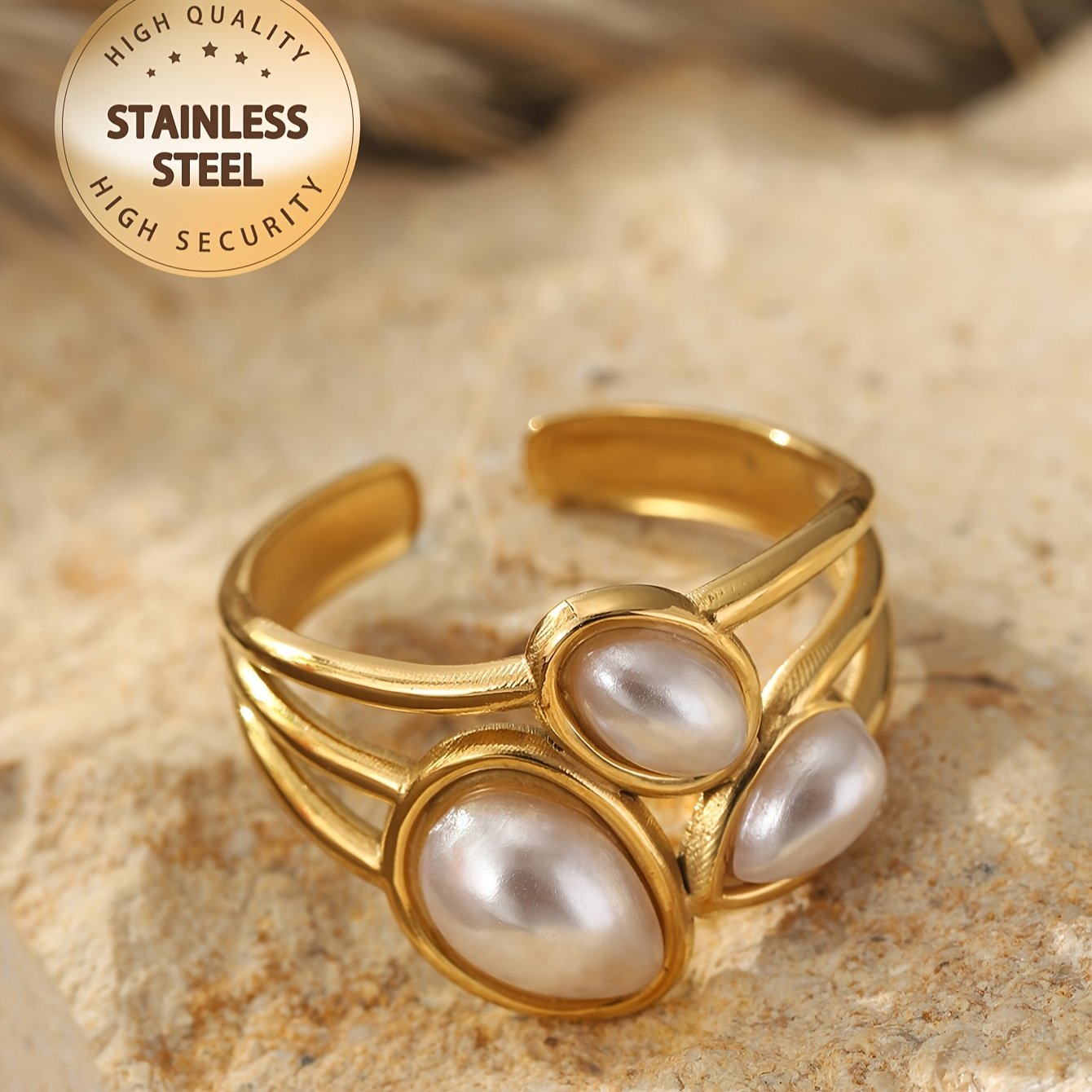 טבעת גיאומטרית אחת לנשים מפלדת אל-חלד עם 3 פניני חיקוי - טבעת יוקרתית בסגנון רטרו אלגנטי לחתונות וללבוש יומיומי