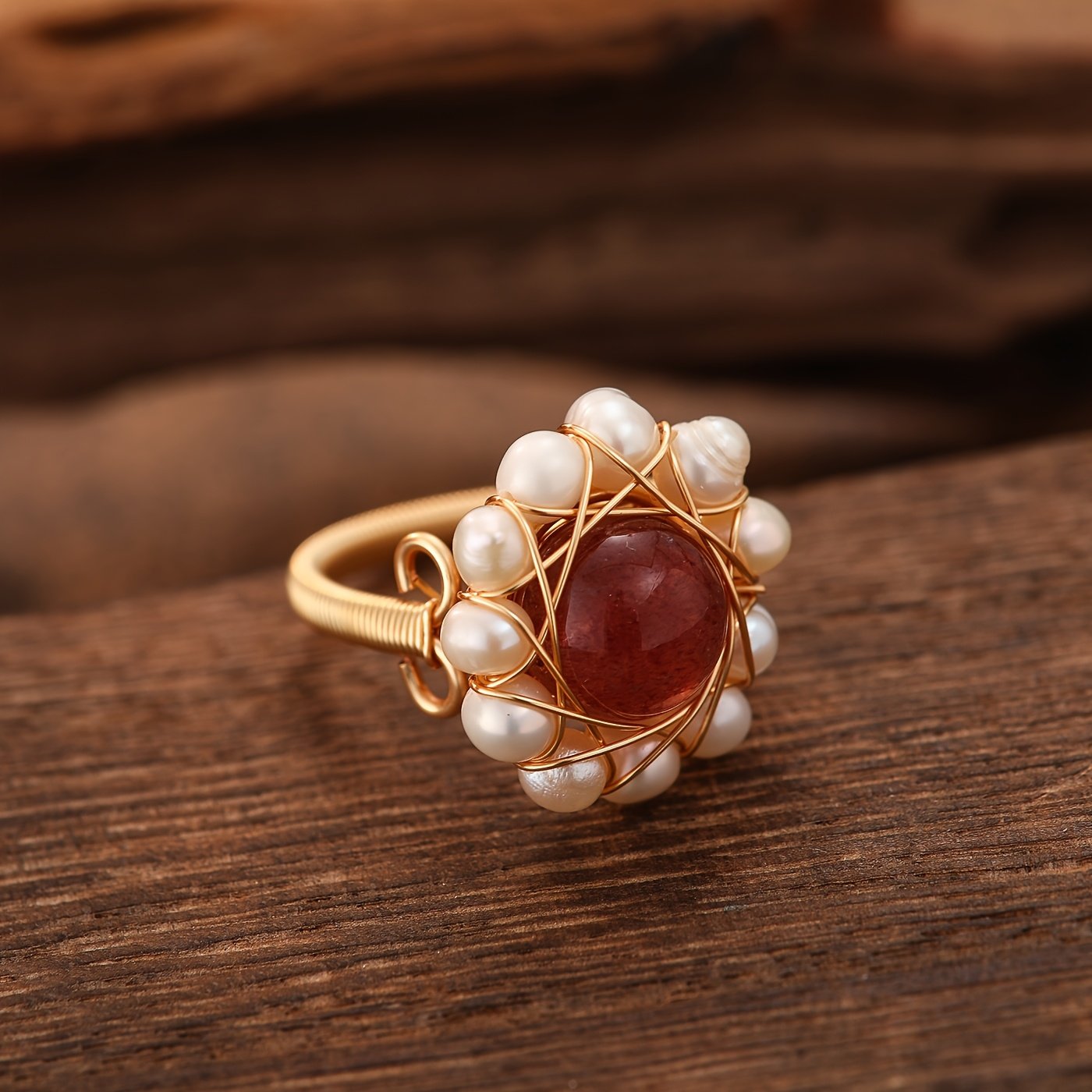 טבעת פרחונית אחת לאישה עם פניני מים מתוקים טבעיות - טבעת פתוחה מתכווננת, תכשיטי פרחים אלגנטיים לחתונה, כלה, יומיומי - טבעת חמניות חרוזים בעבודת יד עם נגיעות פניני מים מתוקים - טבעת נישואין וינטג' ייחודית, אביזרי חתונה – תמונה 4