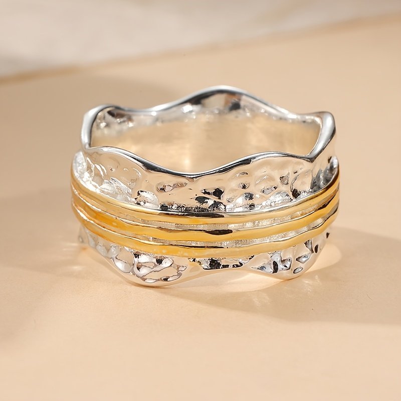 טבעת ספינר מרוקעת לנשים - עיצוב גל רחב בוהמי וינטג', תכשיטים מצופים זהב לבן הניתנים לערום, מתנה עמידה ליום יום ולחג ההודיה עבורה, טבעות ותכשיטים וינטג' בסגנון אר דקו, גימור מתכתי בעל טקסטורה – תמונה 3