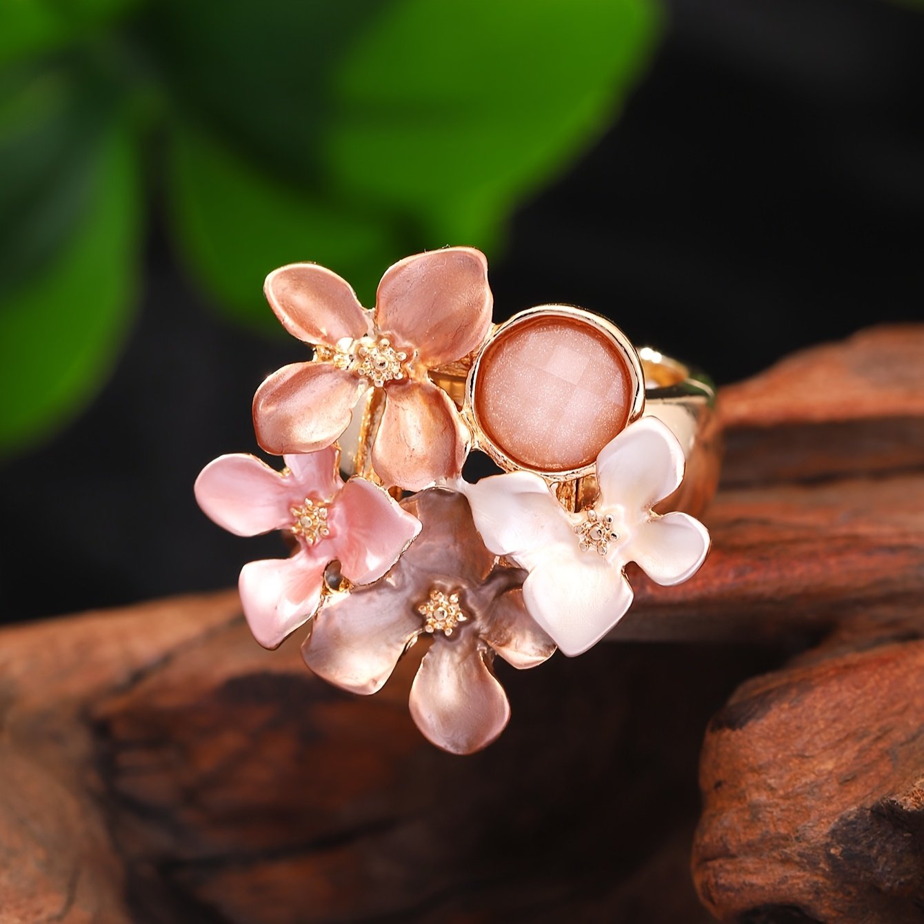 טבעת פרחים בסגנון בוהמי מצופה זהב מסגסוגת אבץ 1 יחידות, אמייל אלסטי, מושלמת לאביב ולקיץ, מתנה אידיאלית ליום האם, לחתונה ולחגים, אביזר חגיגי, טבעת בוהמית - Image 5