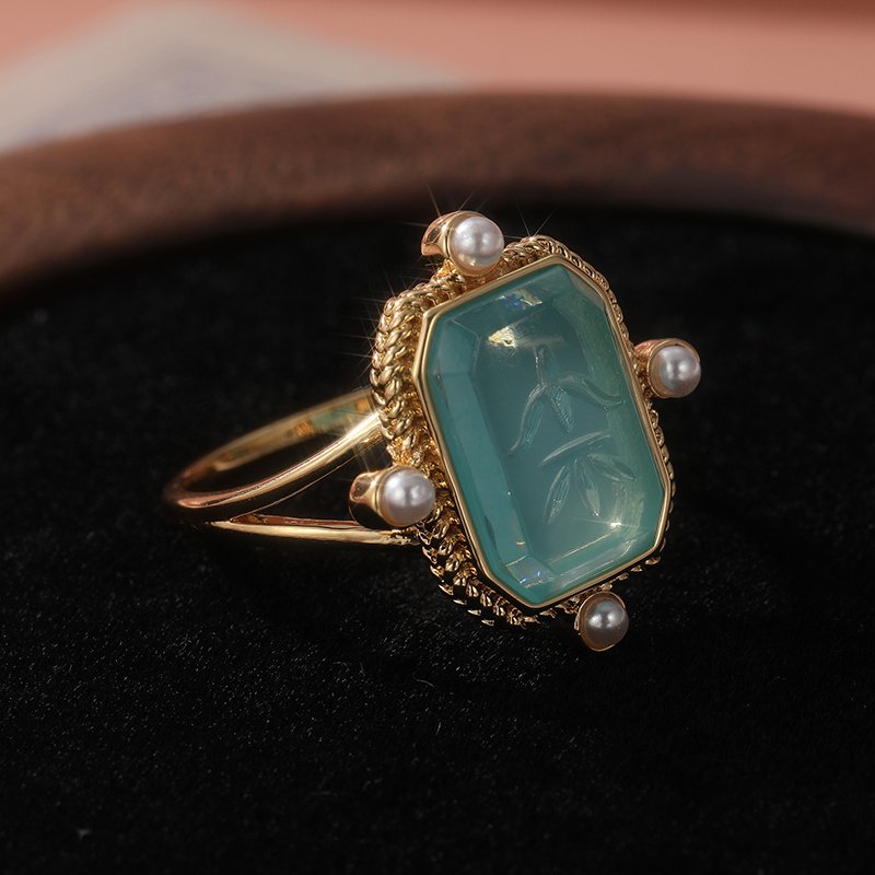 ⁦טבעת קריסטל כחולה בעבודת יד, אלגנטית ונצחית לנשים - בהשראת וינטג', מתנה מושלמת לחג המולד⁩ – תמונה ⁦4⁩