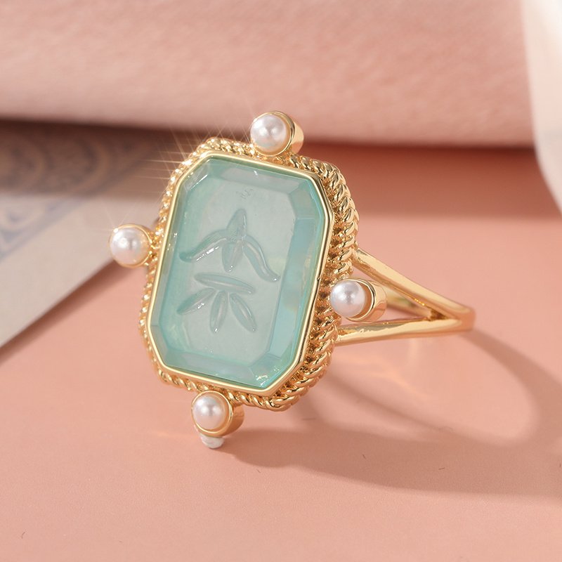 ⁦טבעת קריסטל כחולה בעבודת יד, אלגנטית ונצחית לנשים - בהשראת וינטג', מתנה מושלמת לחג המולד⁩ – תמונה ⁦3⁩