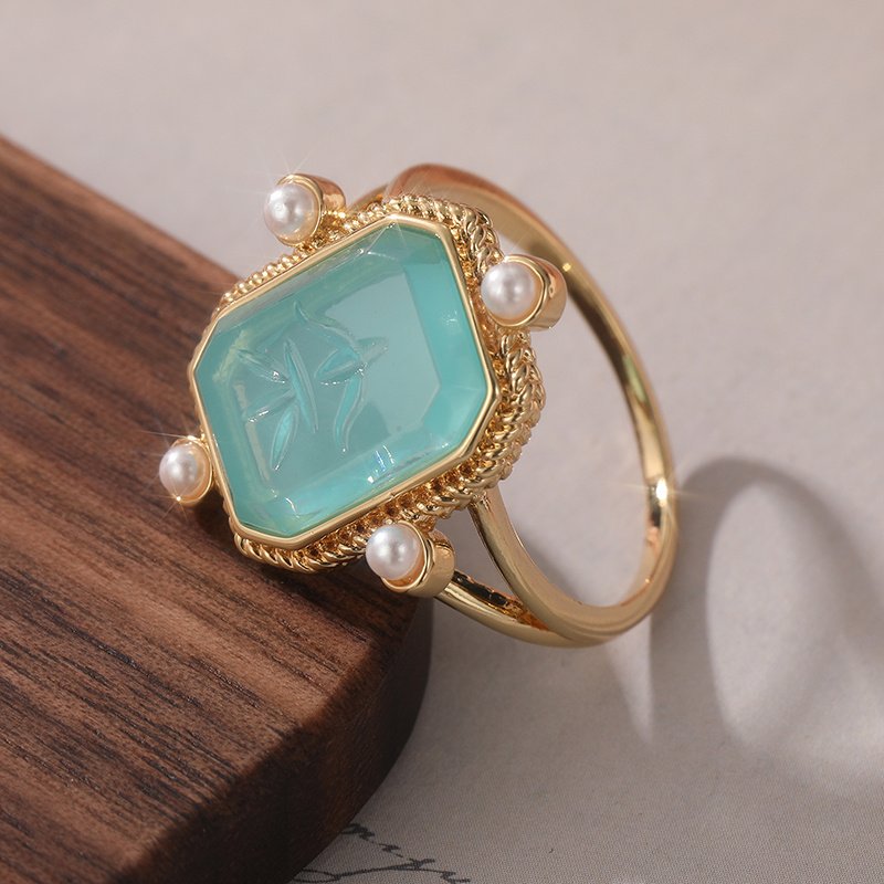 ⁦טבעת קריסטל כחולה בעבודת יד, אלגנטית ונצחית לנשים - בהשראת וינטג', מתנה מושלמת לחג המולד⁩ – תמונה ⁦7⁩